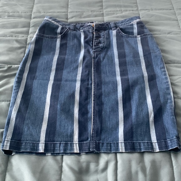 Maeve denim pencil skirt striped in 3 denim shades size 6 - Picture 1 of 4